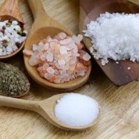 Himalayan Pink salt? Sea salt? Kosher salt? Which is the best for fermenting? | MakeSauerkraut.com
