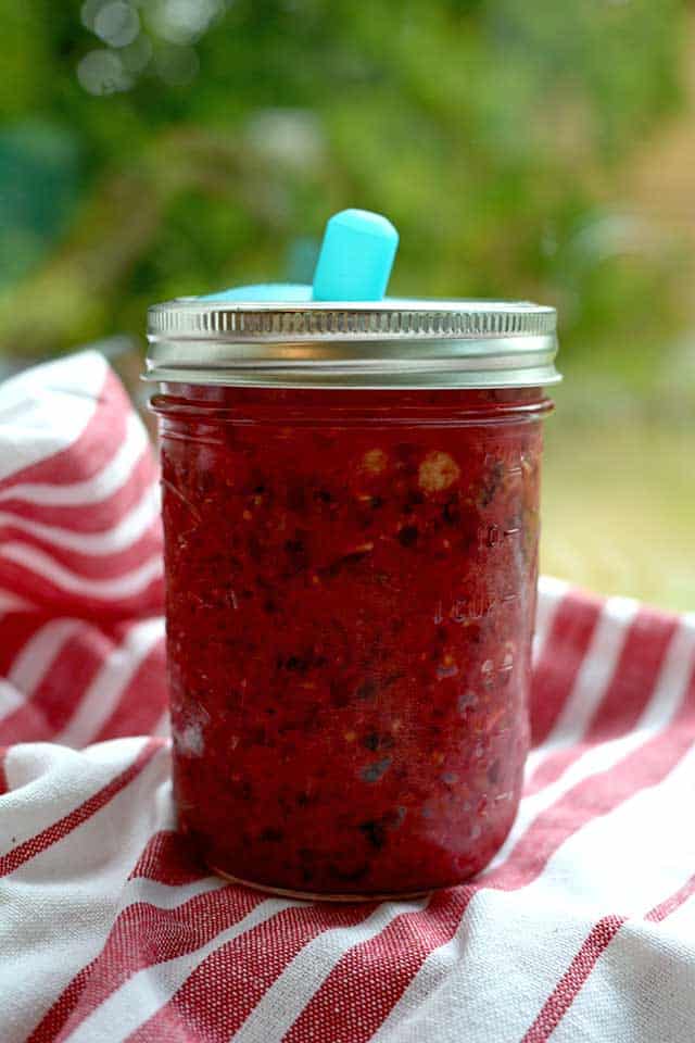 Pickle Pipe improperly placed on the jar. | MakeSauerkraut.com