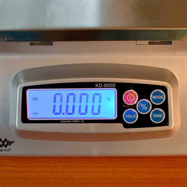 Monitor of the MyWeigh KD-8000 digital scale showing "0.000." | MakeSauerkraut.com